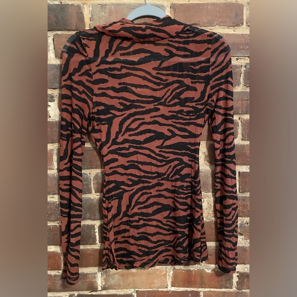 Free People Sheer Tiger Top Brown & Black - Picture 4 of 4